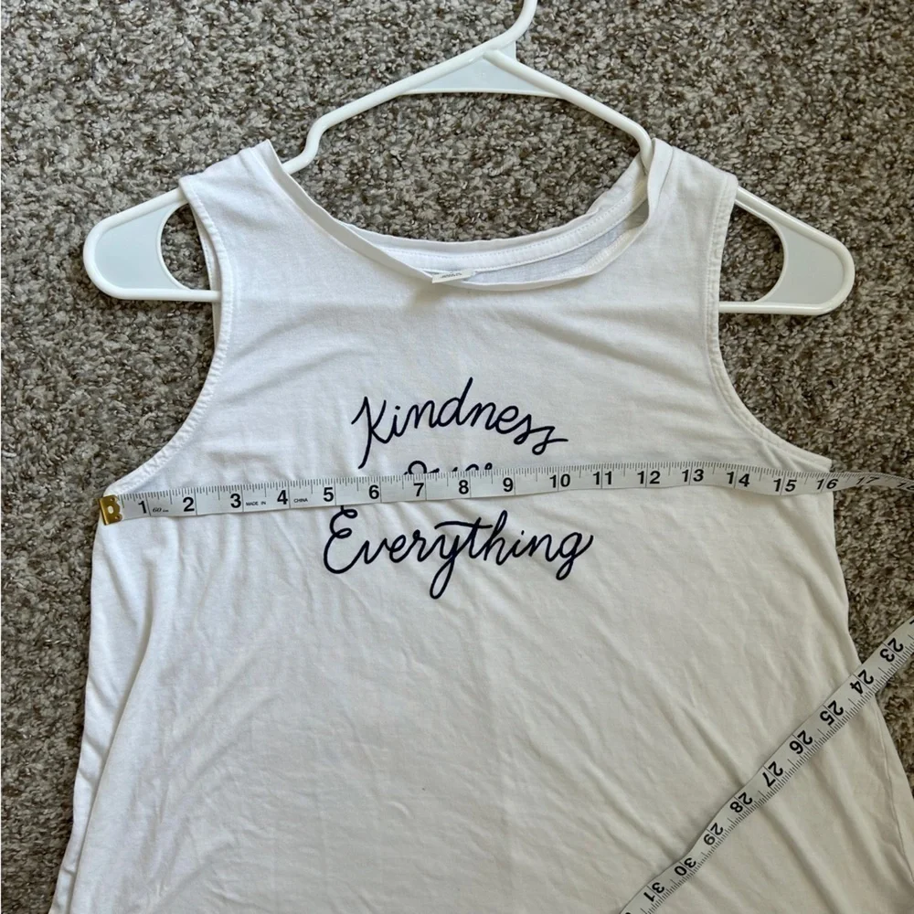 🦋 Old Navy Kindness over Everything White Sleeveless Tee Tank Top Summer Casual